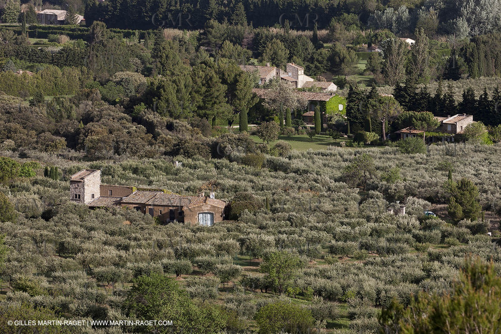 29 04 2012 - Eygalières (FRA, 13) - Chaîne des Alpilles vers Eygalières