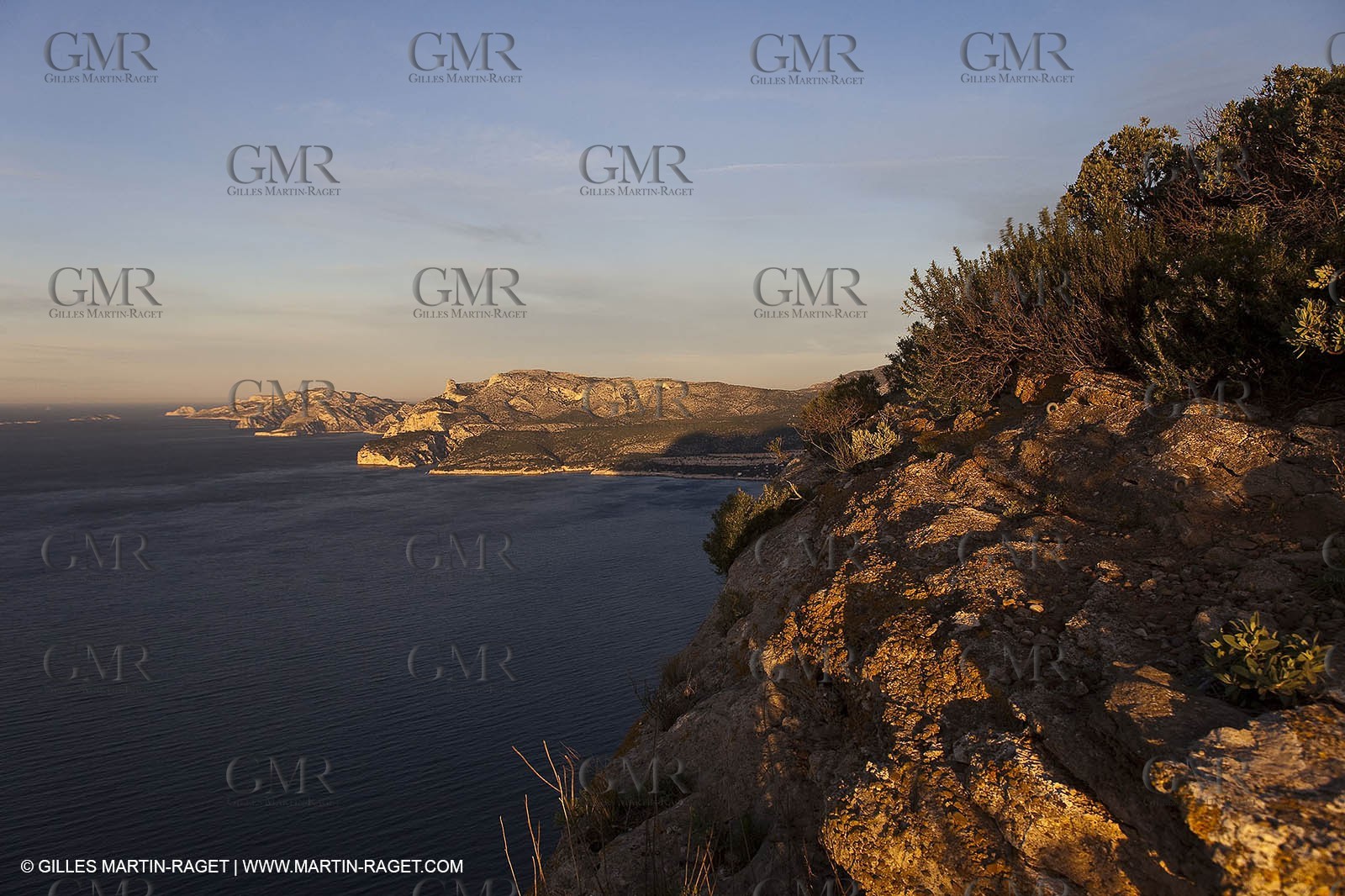 Décembre 2009 - Marseille (FRA) - Les Calanques vues depuis le cap Canaille