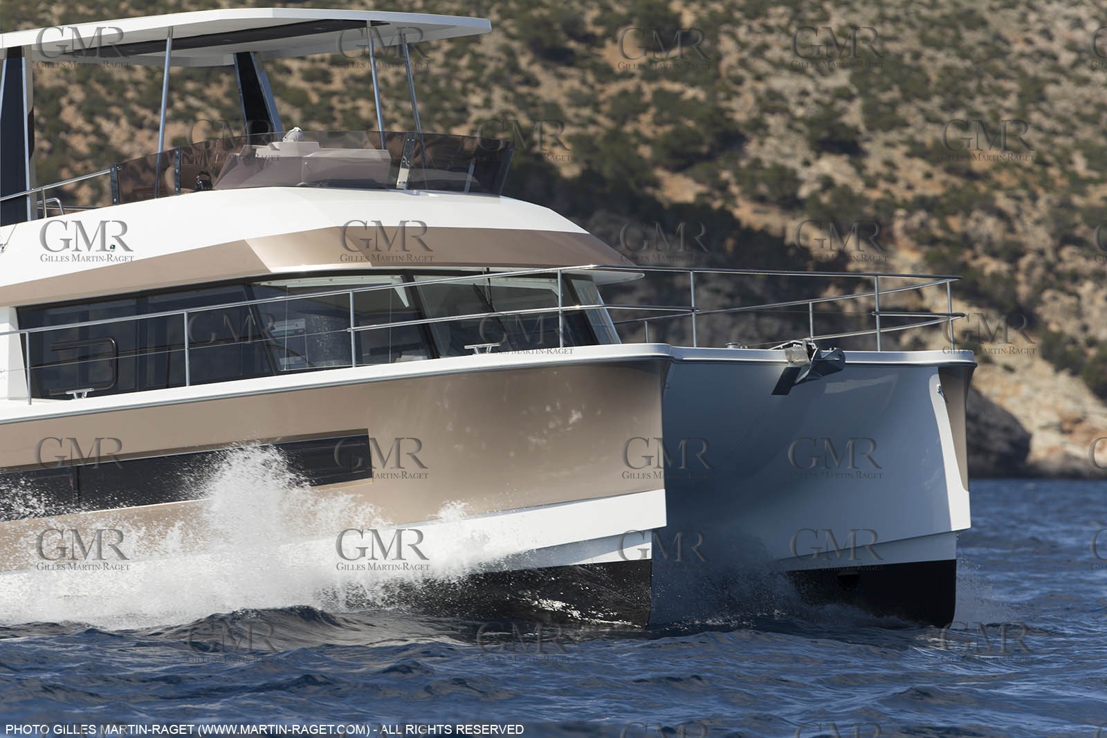 08 04 2015, Andraitx (Isla de Mallorca, Islas Baleares, ESP), Chantier Fountaine-Pajot, Motor Yacht 37