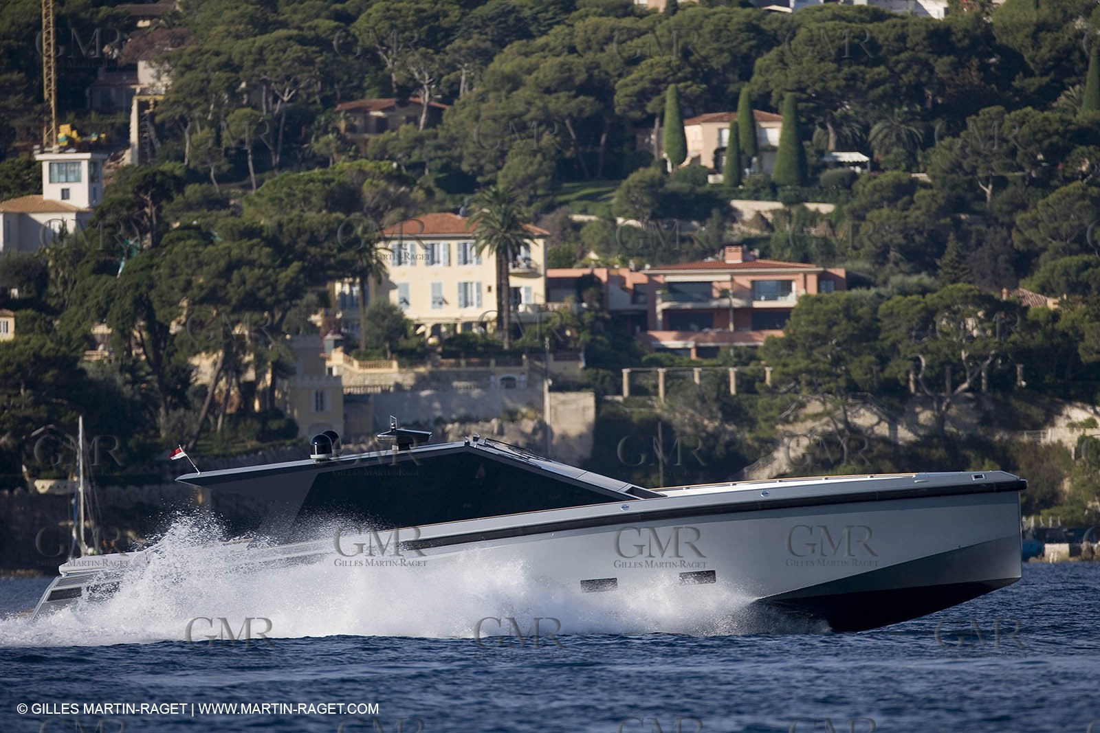 29 09 2007 - St Jean Cap Ferrat - Wally Yachts - Wally Power 70 - Lau Lau
