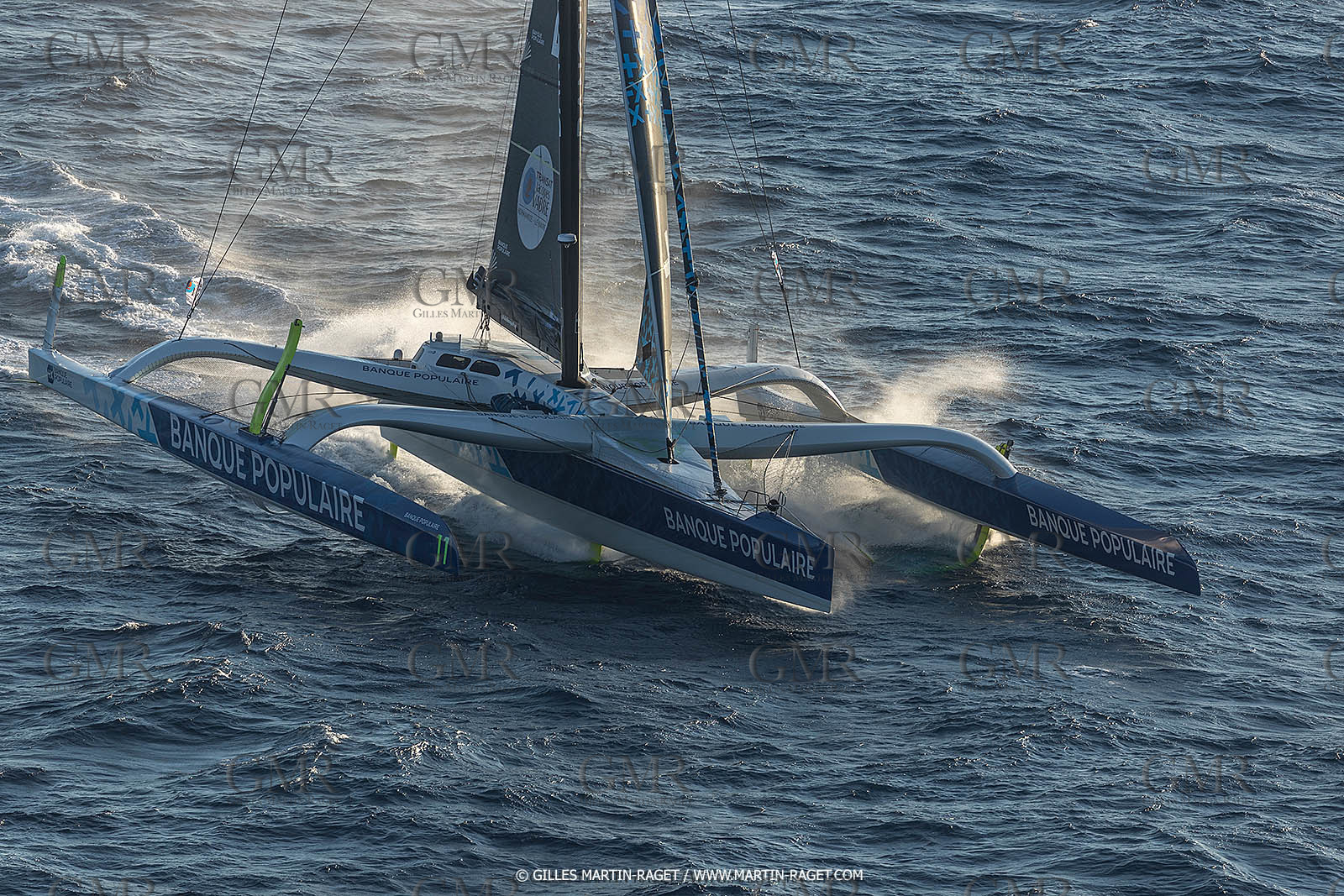 Banque Populaire devant Marseille