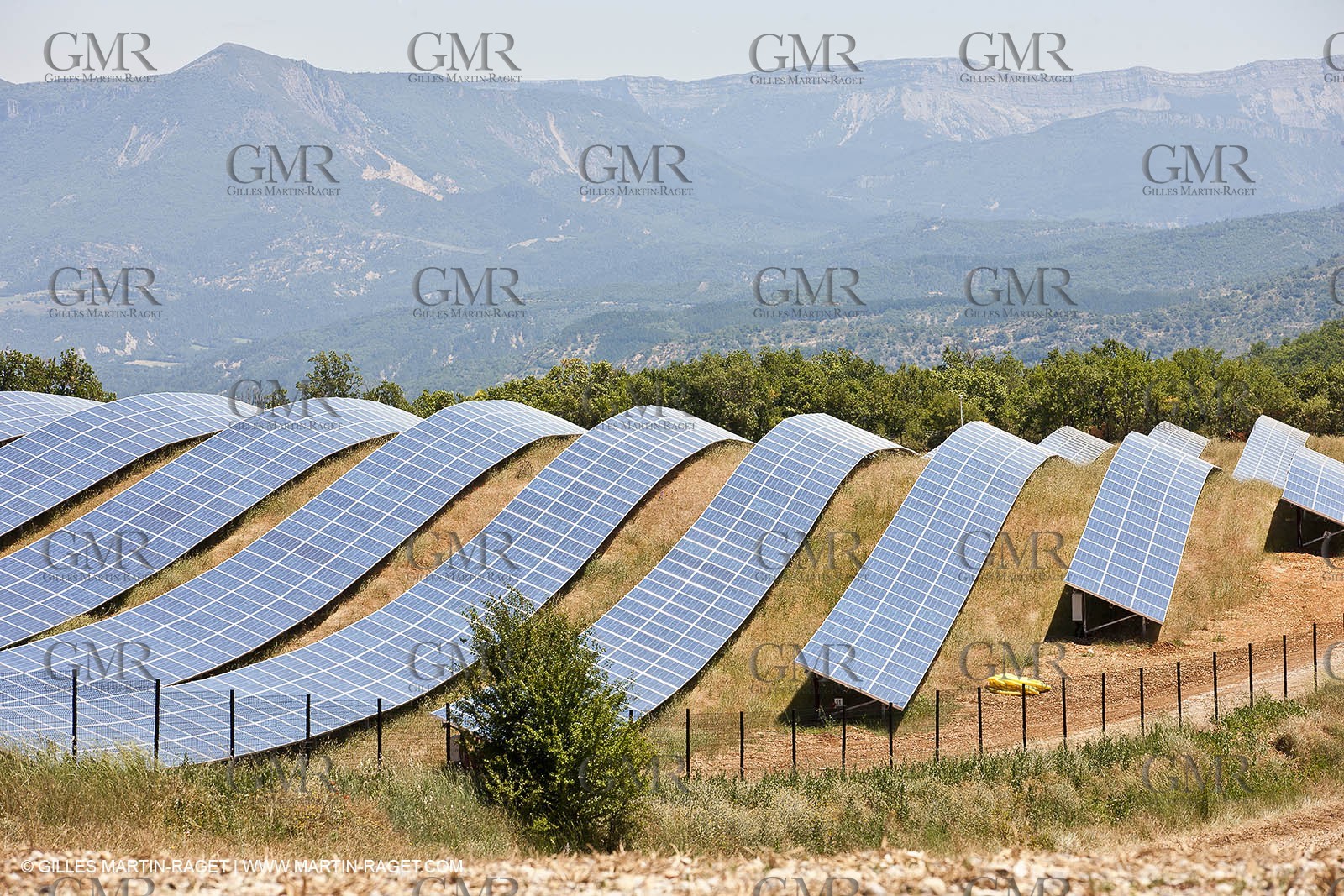 27 06 2011 - Puimichel (FRA, 04) - Solar far des Mées