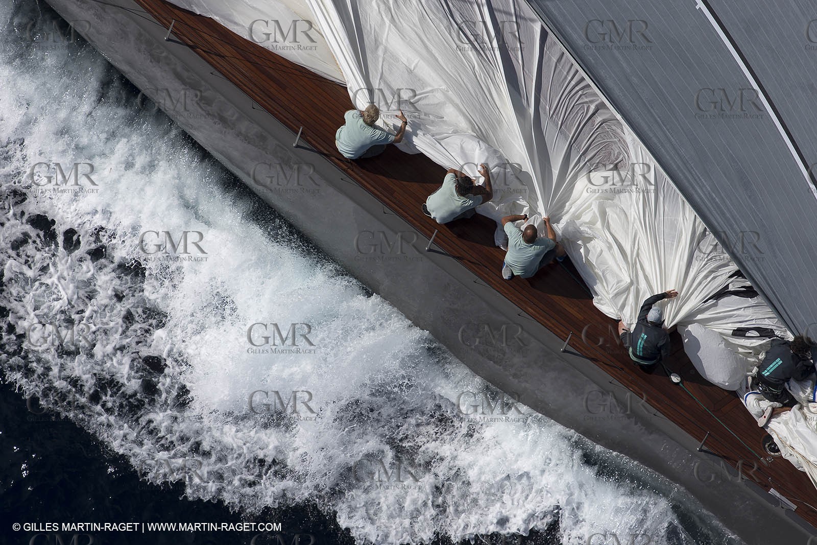 GMR_VST013D3_0382_1.jpg