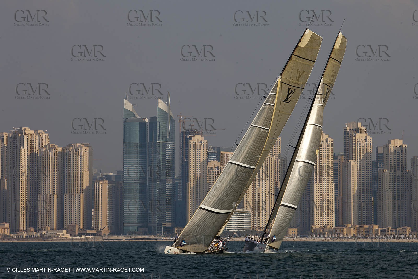 14 11 2010 - Dubai (UAE) - Dubai Louis Vuitton Trophy -  BMW ORACLE Racing - Race Day 1 - Vs All 4 one