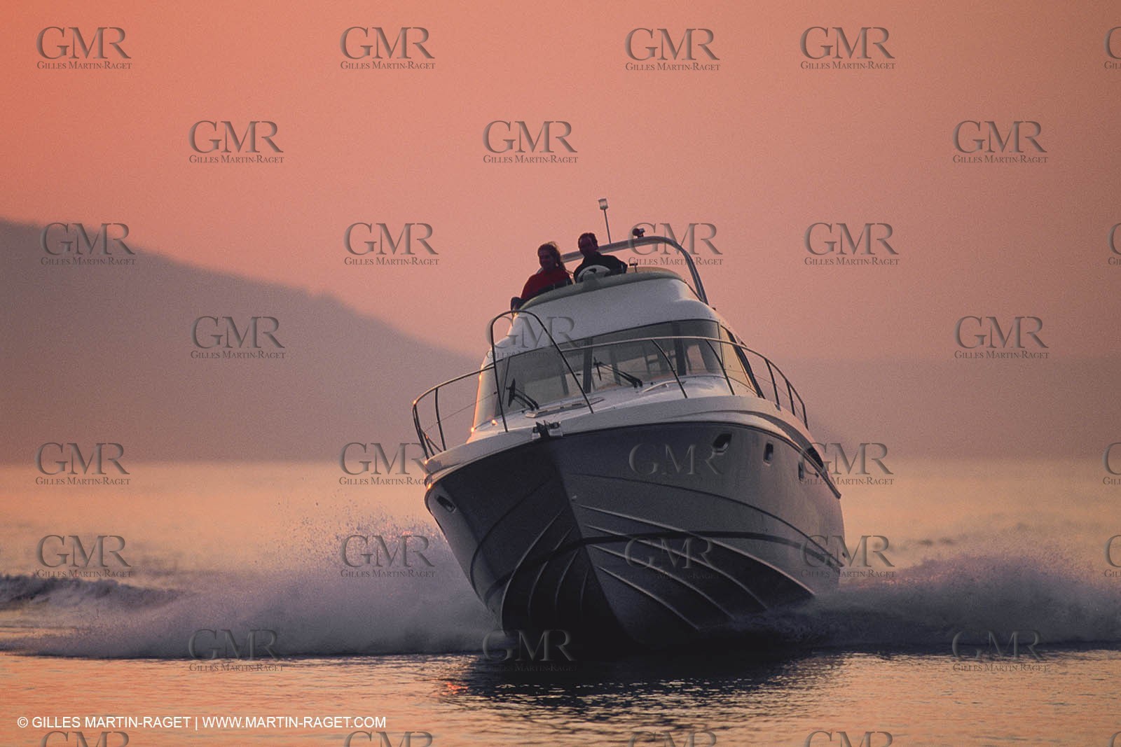 Powerboats, cruising