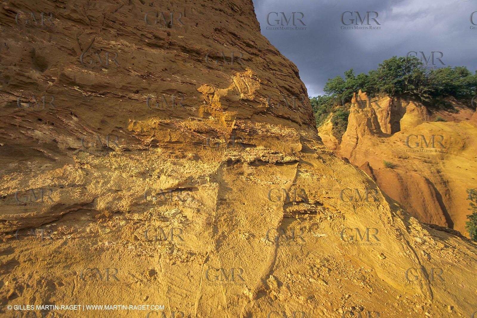 France, Provence, Lubéron, Carrières d'ocre, Colorado Provençal, Rustrel (FRA,84)