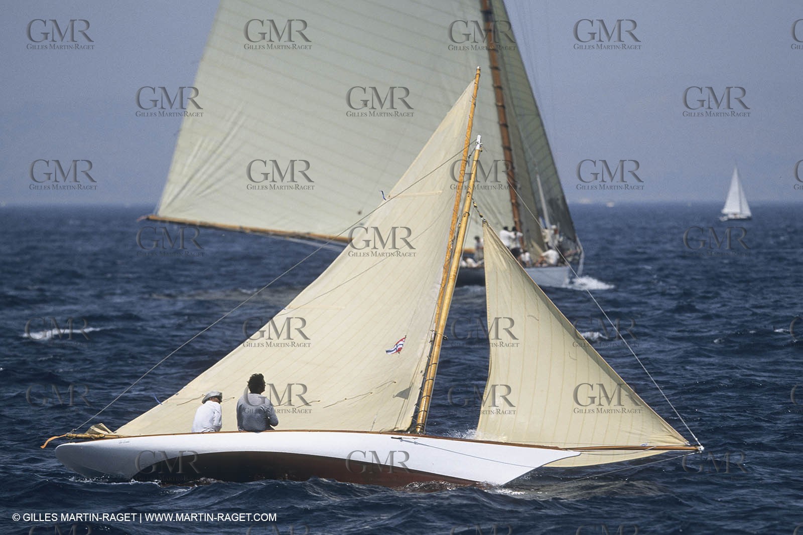Petits yachts classiques, small classic yachts