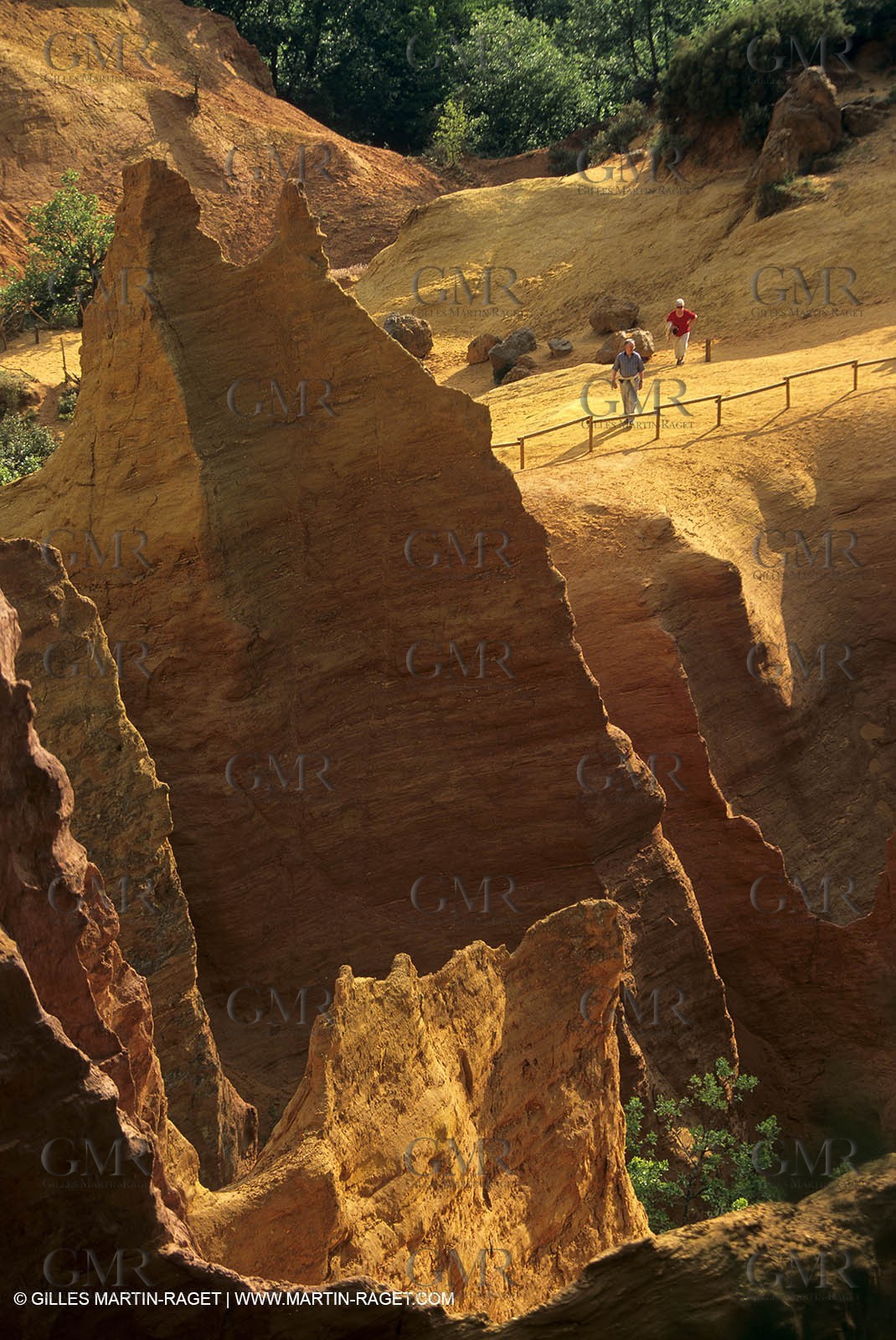 France, Provence, Luberon, Carrières d'ocre près d'Apt, ocher stone pit near Apt
