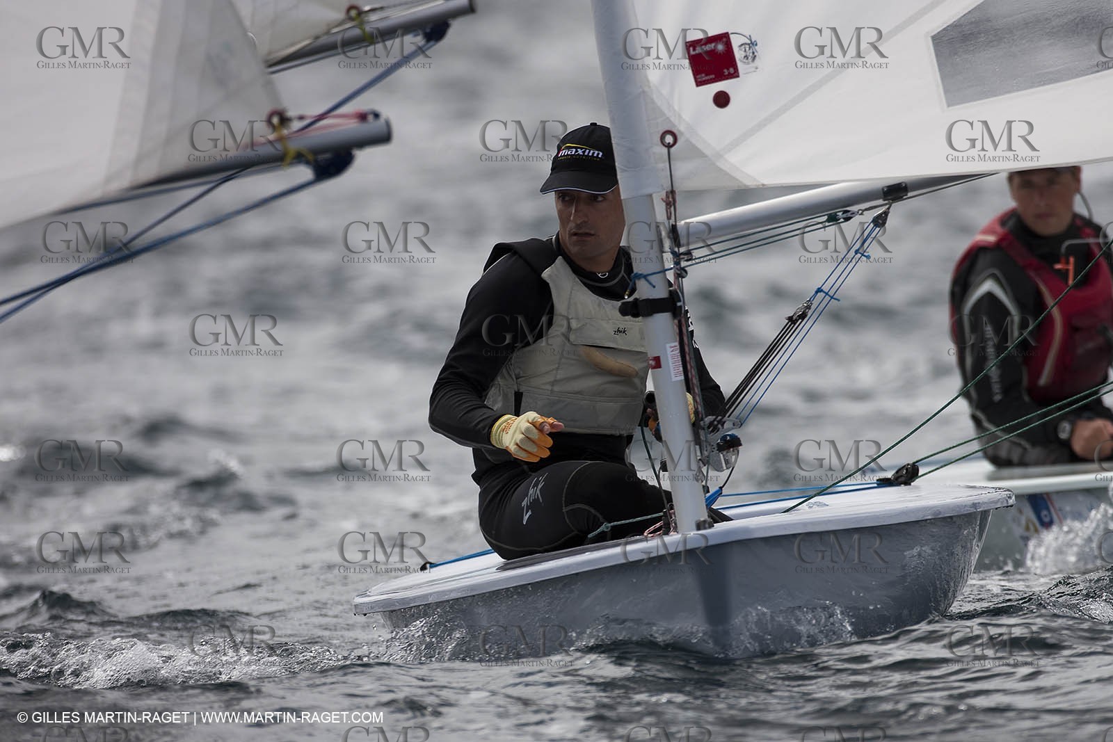 20 04 2010 - Hyères (FRA,83) - SOF 2010 - Zhik Team - Laser Men - Javier Hernandez