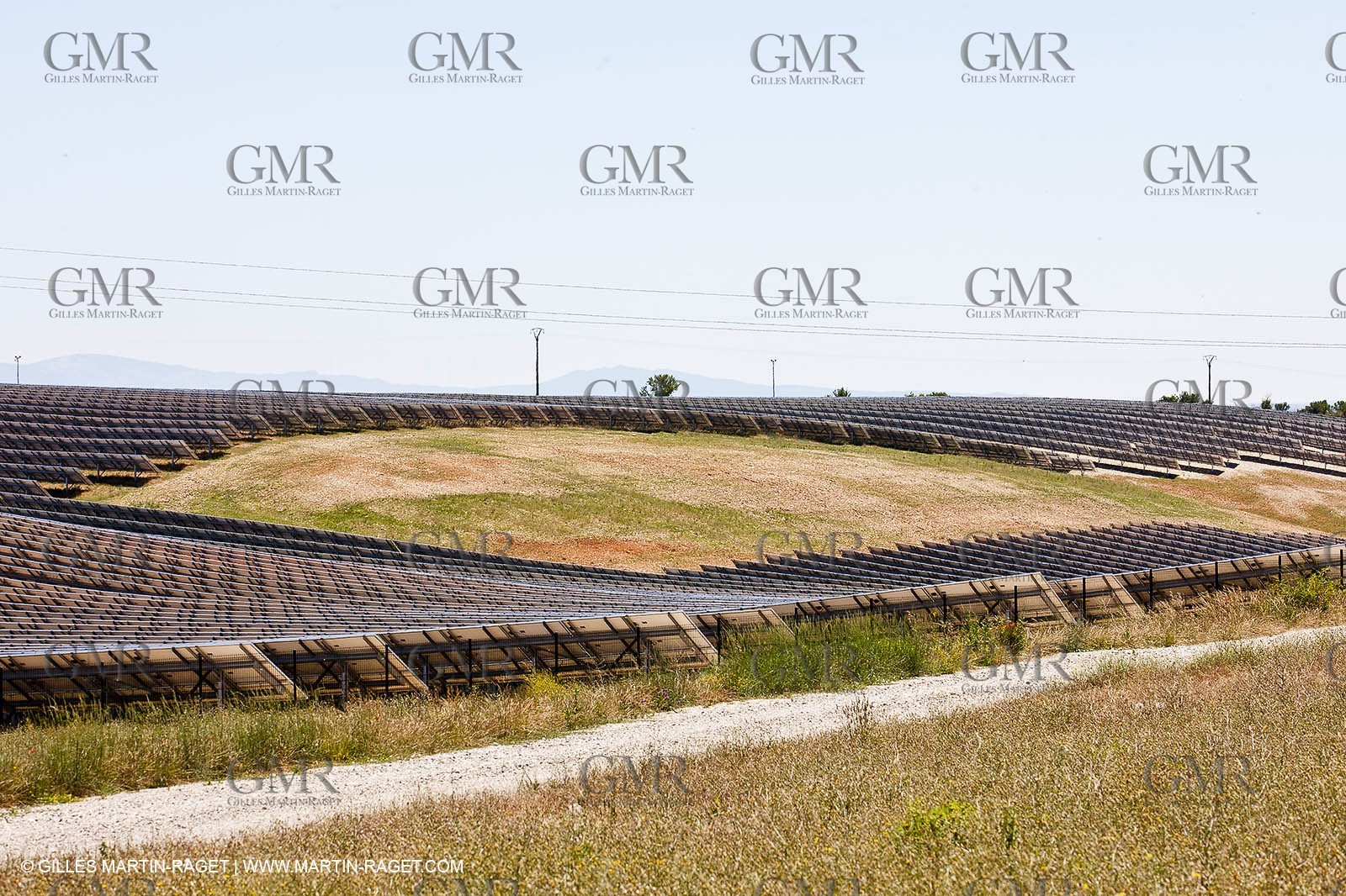 27 06 2011 - Puimichel (FRA, 04) - Solar far des Mées