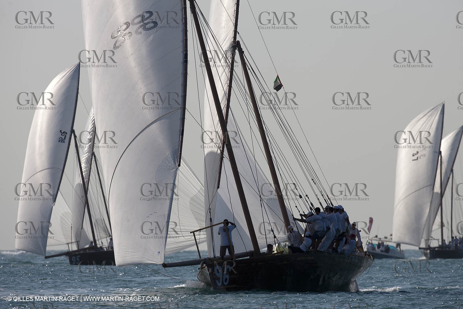 20 11 2010 - Dubai (UAE) - Dubai Louis Vuitton Trophy - Traditionnal dhow races for competing teams