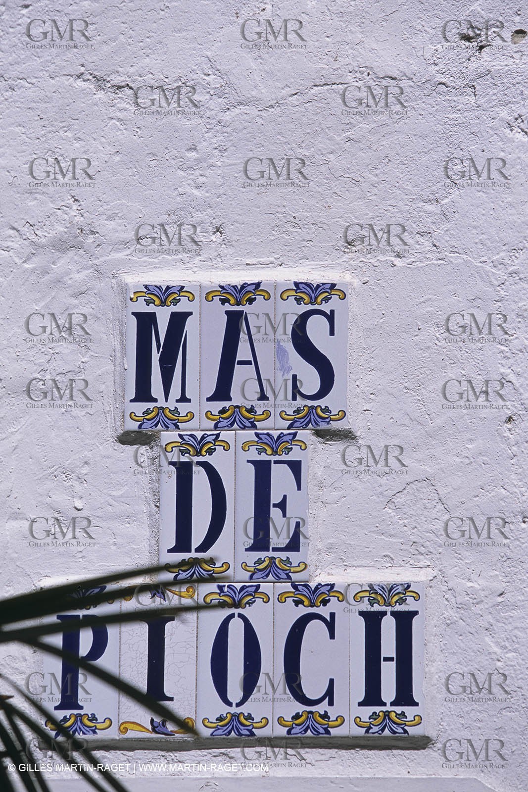 Camargue (FRA) - houses and cants from Camargue