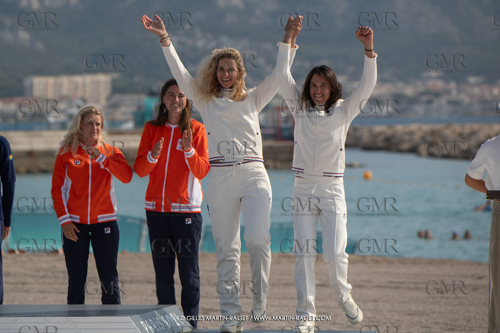 02 08 2024, Marseille (FRA), Paris 2024 Olympic Games, Sailing, Race Day 5, Medal ceremony for 49er FX and 49er