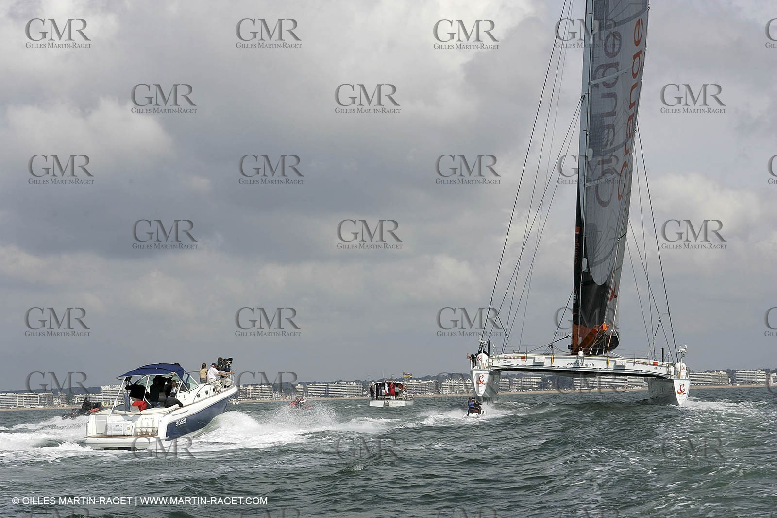 2004 Atlantic record attempt - Orange II back in La Baule