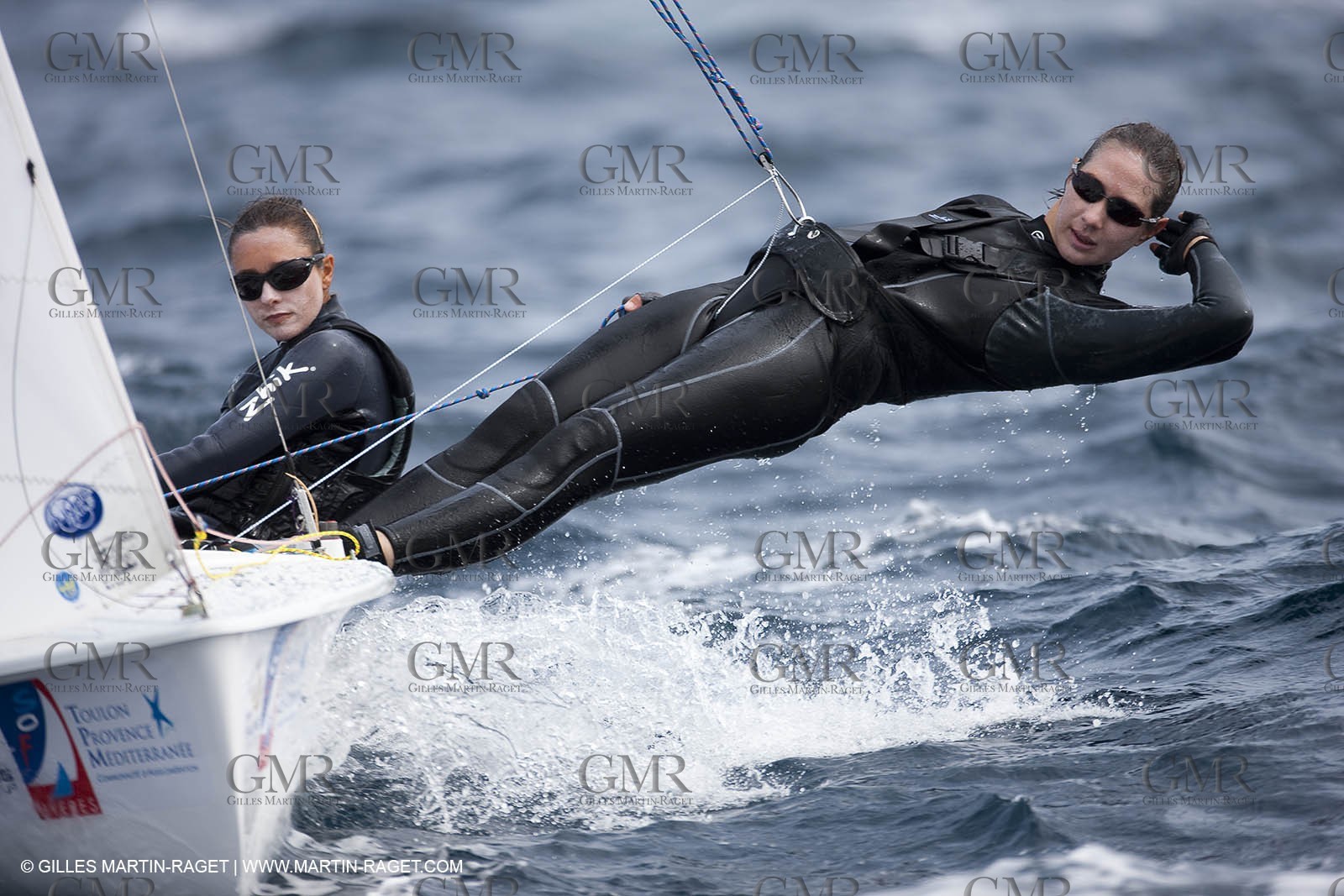 20 04 2010 - Hyères (FRA,83) - SOF 2010 - ZHIK Team - 470 fem -  Ingrid Petitjean - Nadège Douroux