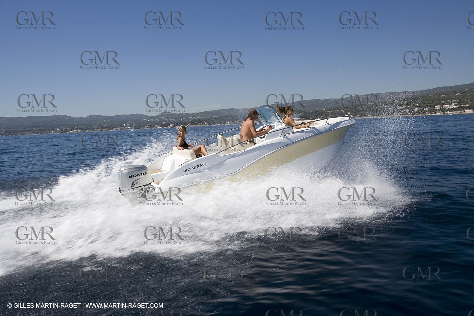 Motor boat running