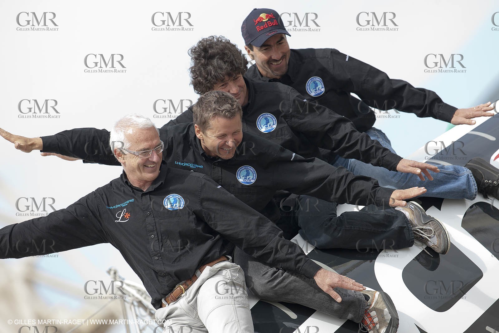 18 04 2012 - La Ciotat (FRA,13) - L'Hydroptère en préparation - Présentation du  nouvele équipage