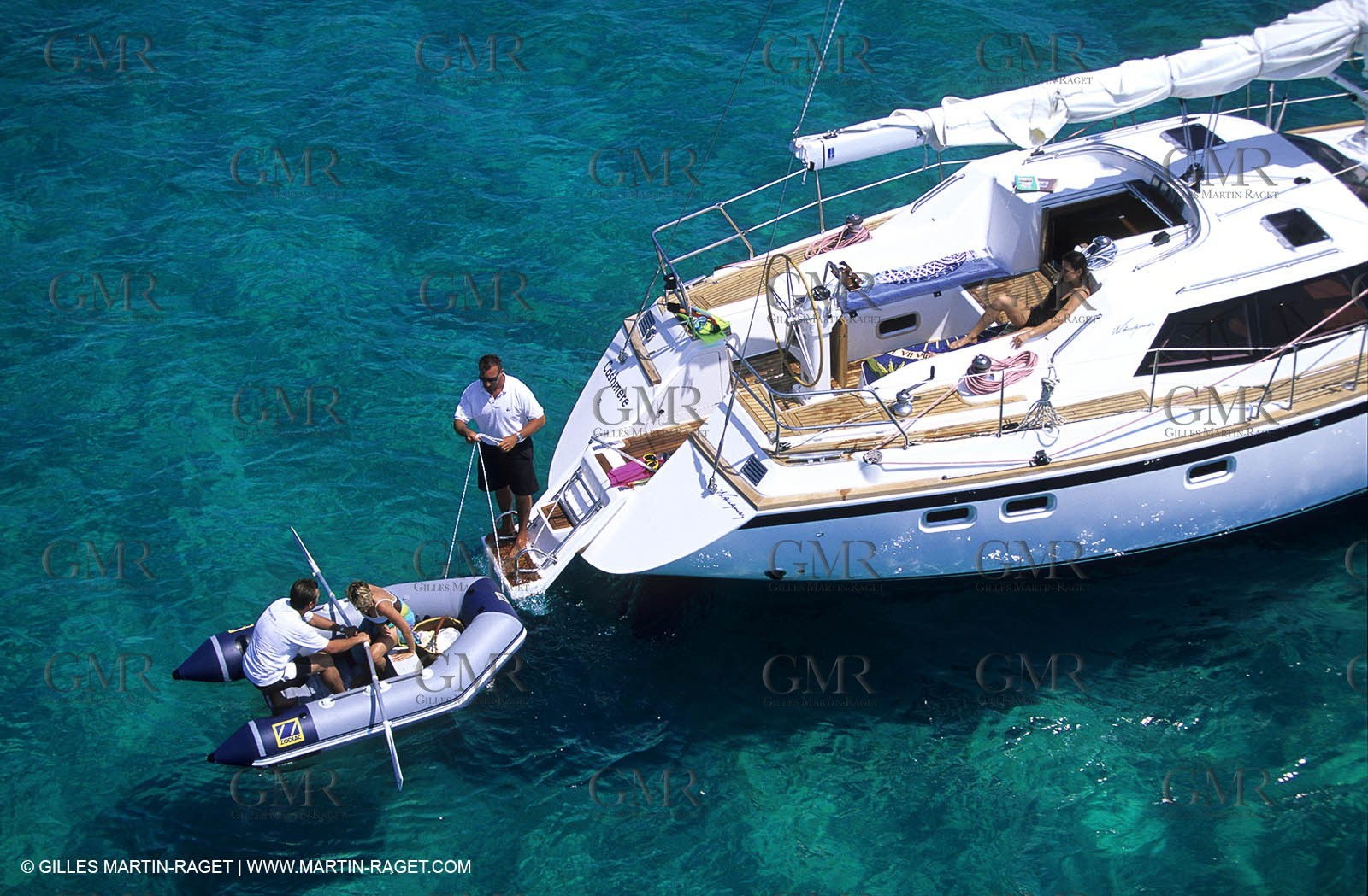 Cruising - People - Doing nothing