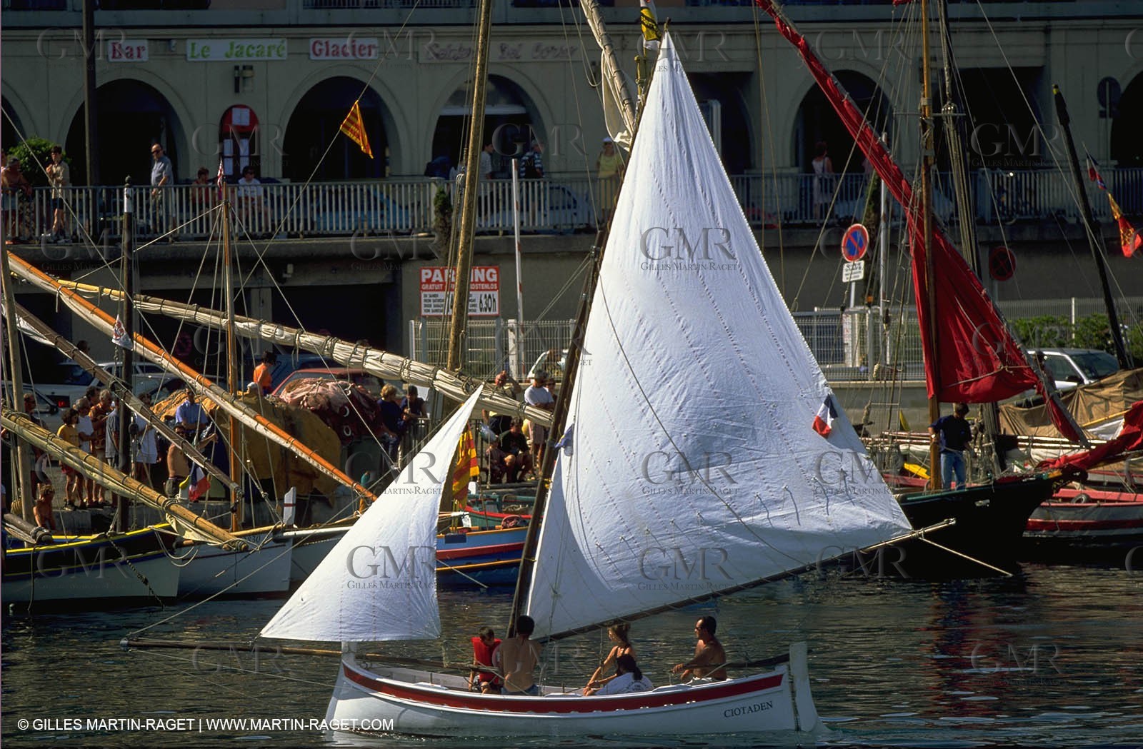 Latin rigs in Sète