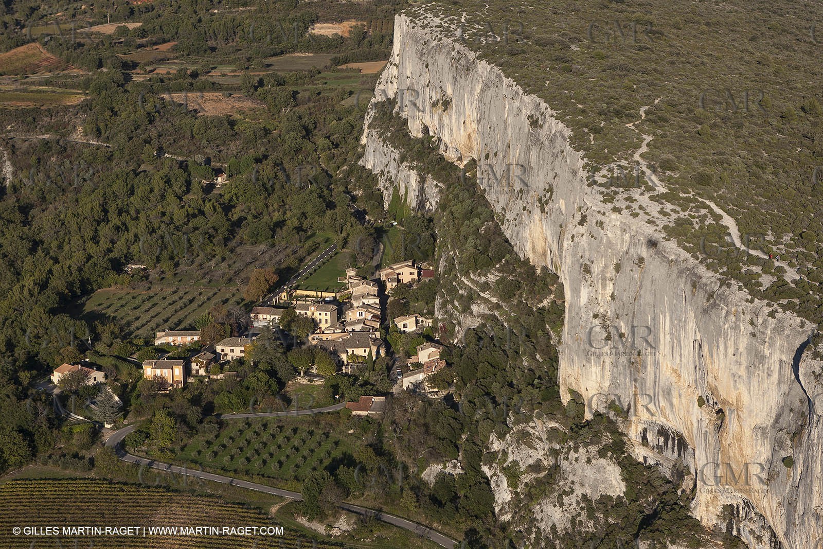 29 10 2012 - Bioux (FRA,84) - Luberon as seen from above