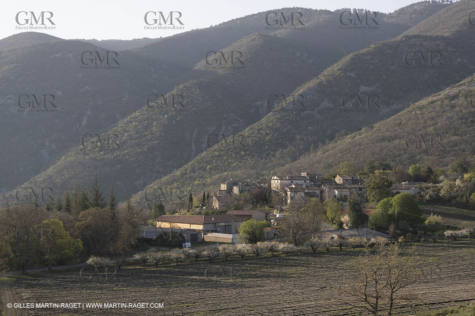 19 04 2018, Auribeau (FRA,84)