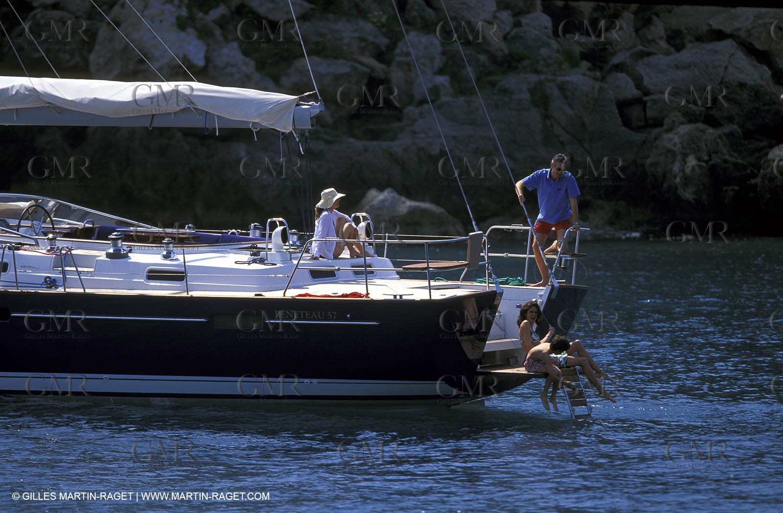 Cruising monohull mooring