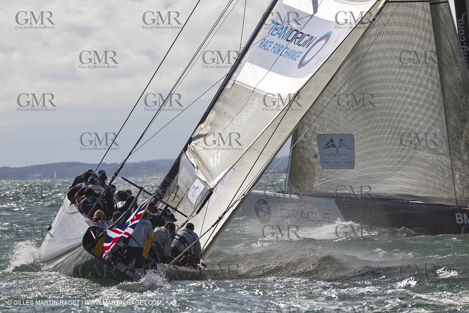 03 08 2010 - Cowes (UK, IOW) - The 1851 Cup -  BMW ORACLE Racing - Day 1.