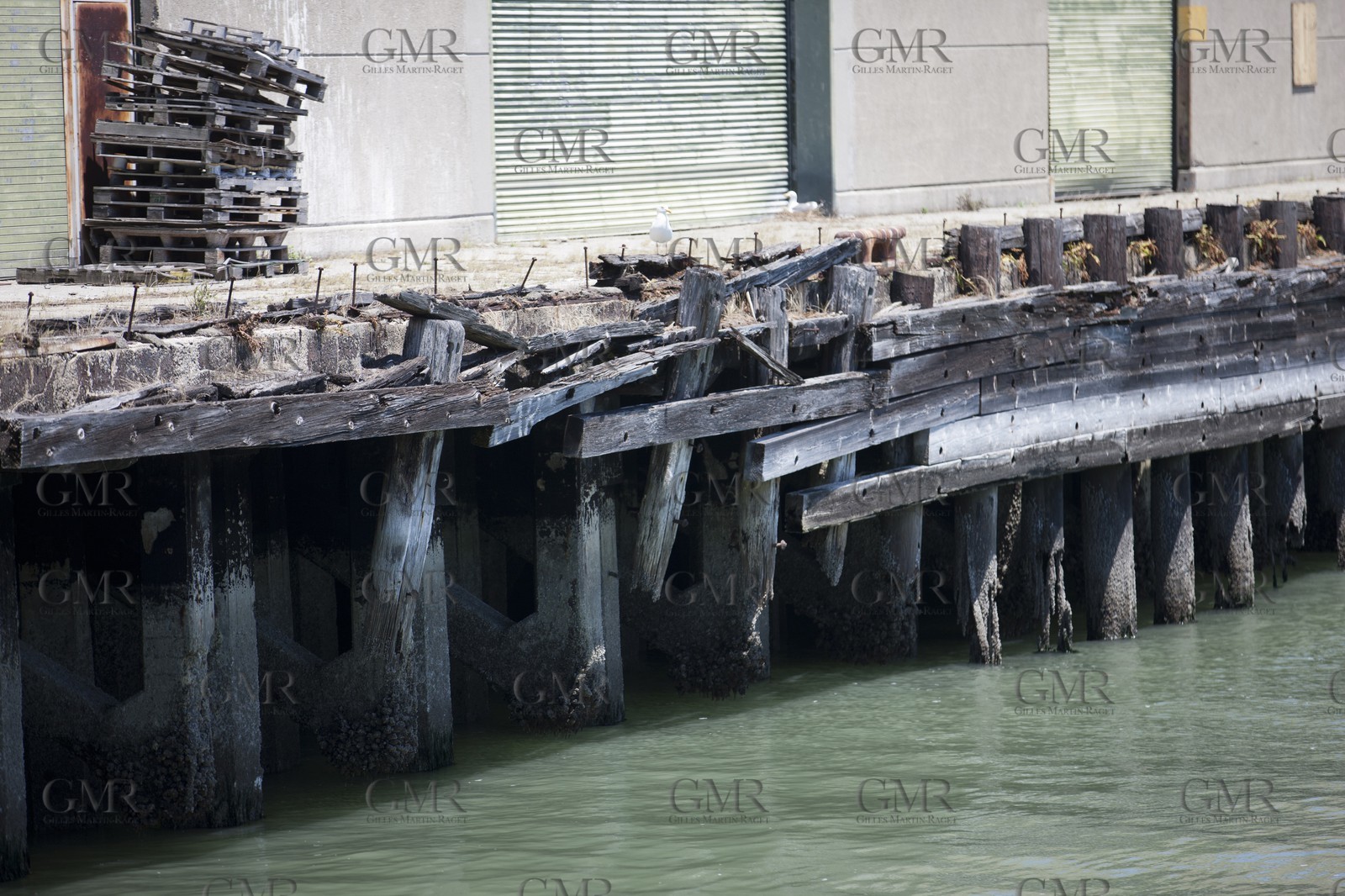 07 06 2011 - San Francisco (USA,CA) - 34th America's Cup - The Piers in their state of origin - Pier 23