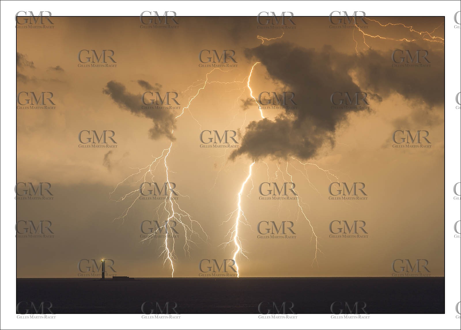 Lighthouse Lightning H