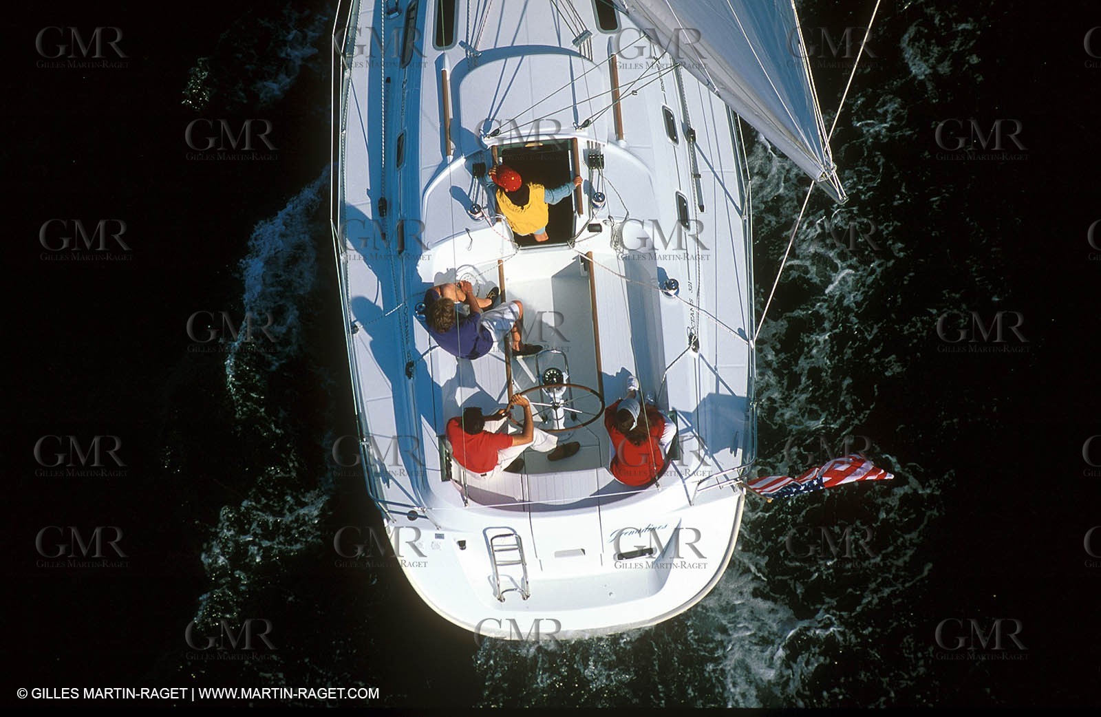 Crusing monohull sailing