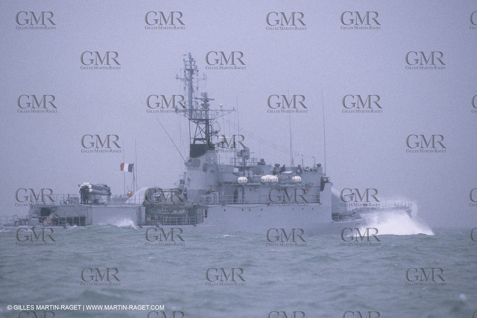 Monde maritime, Warships, marine militaire