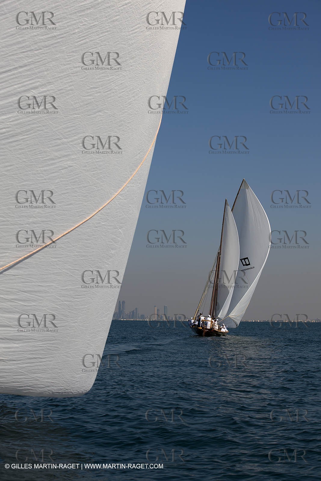 20 11 2010 - Dubai (UAE) - Dubai Louis Vuitton Trophy - Traditionnal dhow races for competing teams