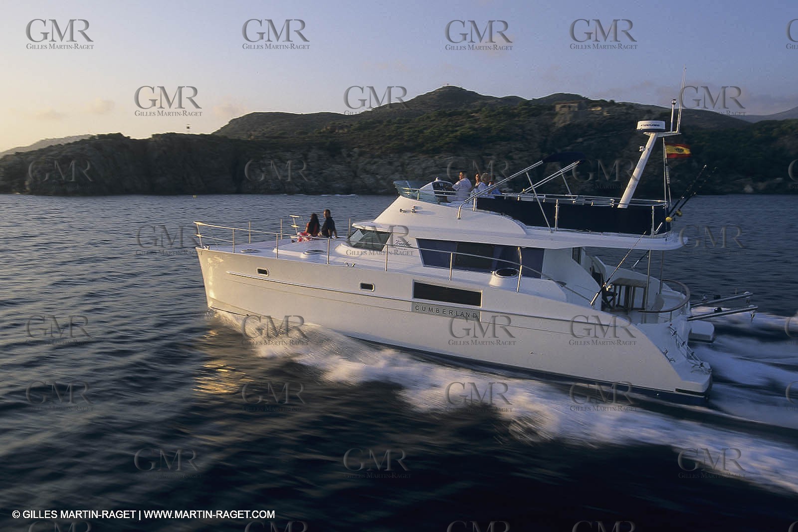 Motor Yachts, Super Motor Yachts