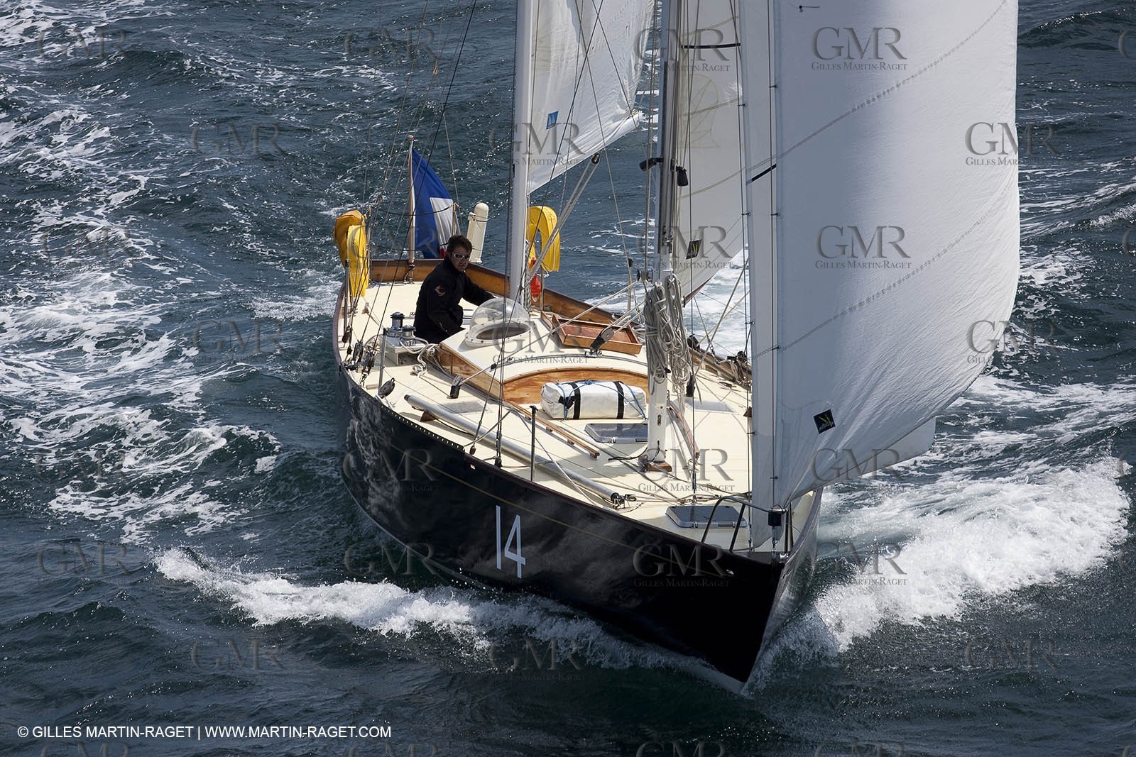 19 05 2010- Lorent- (FRA,56)  -  Pen Duick II