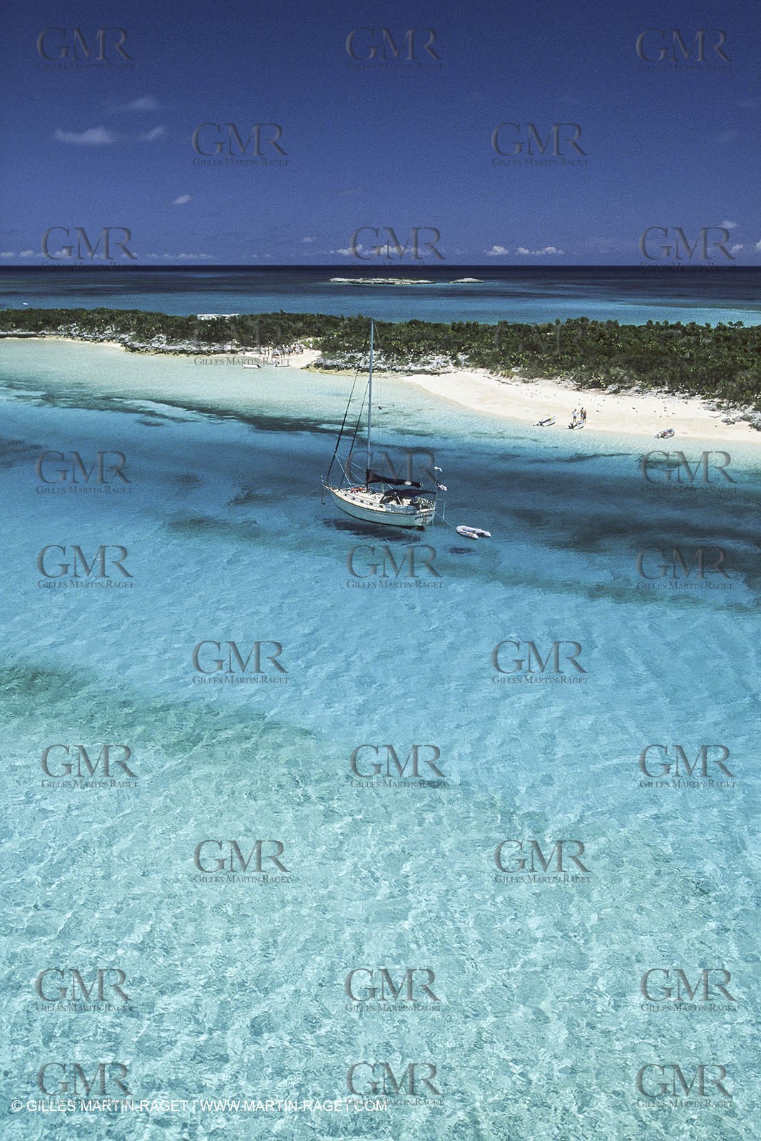 sailing, cruising, monohull at the mooring