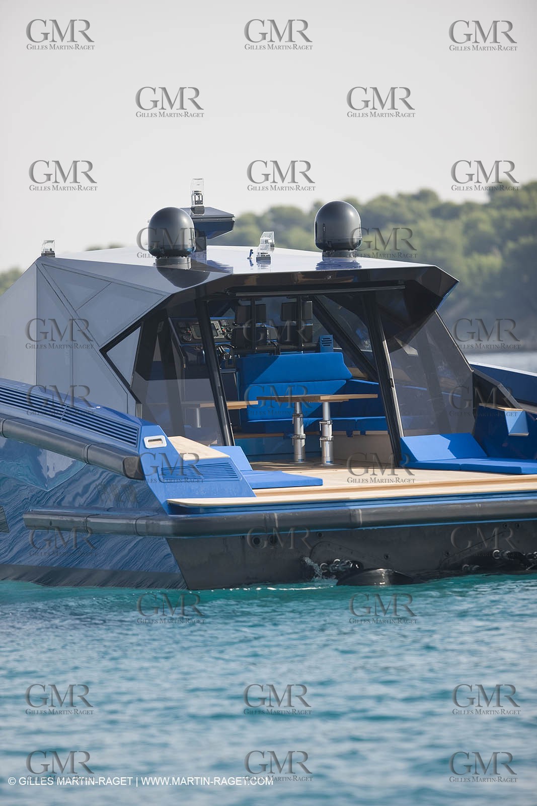 14 10 2008 - Cannes (FRA, 06) - Super yachts - motoryachts - Wally yachts - Wallypower 64