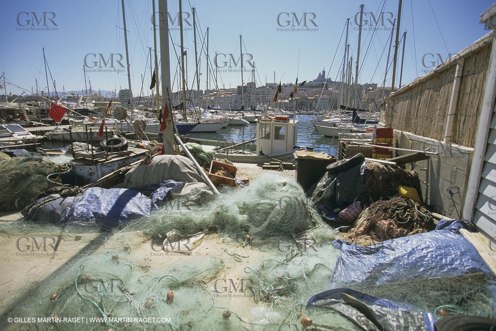 Pêche, barques, pointus, pêcheurs