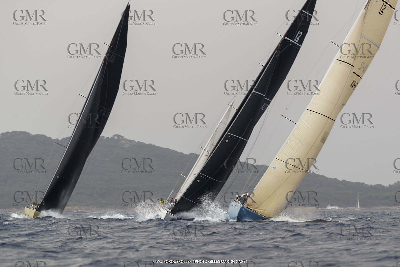 19 06 2024, Porquerolles Island (FRA), Championnat du monde des 12 m JI 2024, Race Day 1