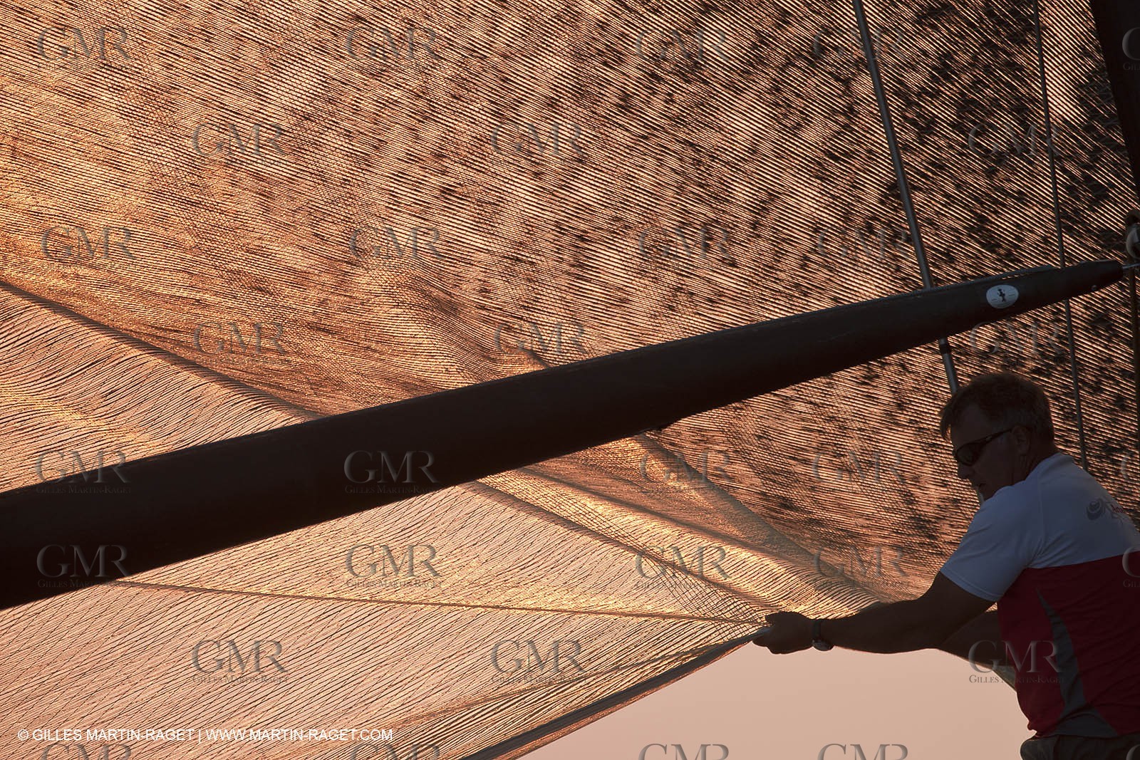 21 11 2010 - Dubai (UAE) - Dubai Louis Vuitton Trophy -  Round 2 - BMW ORACLE Racing