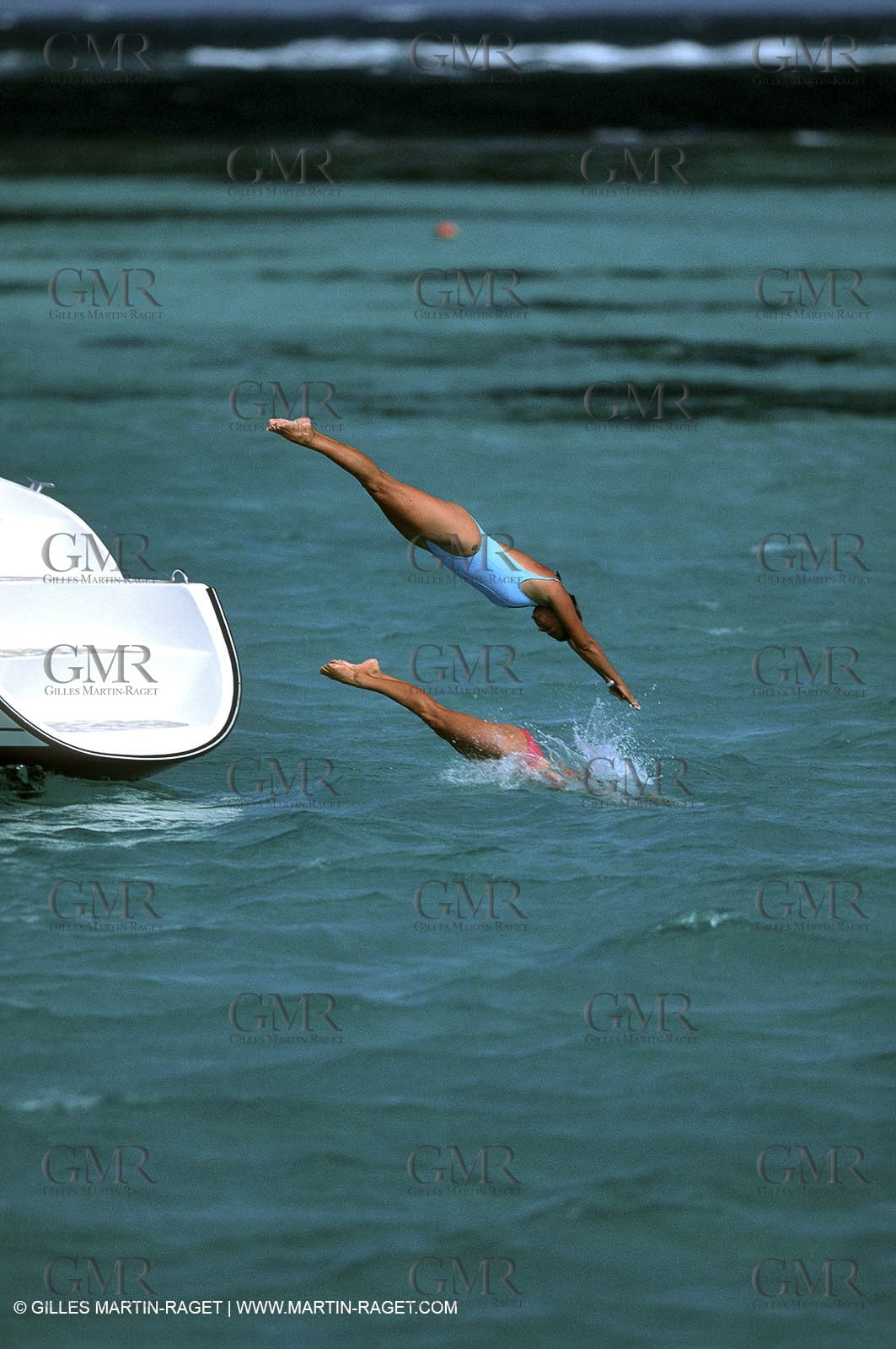 Cruising - People - Doing nothing