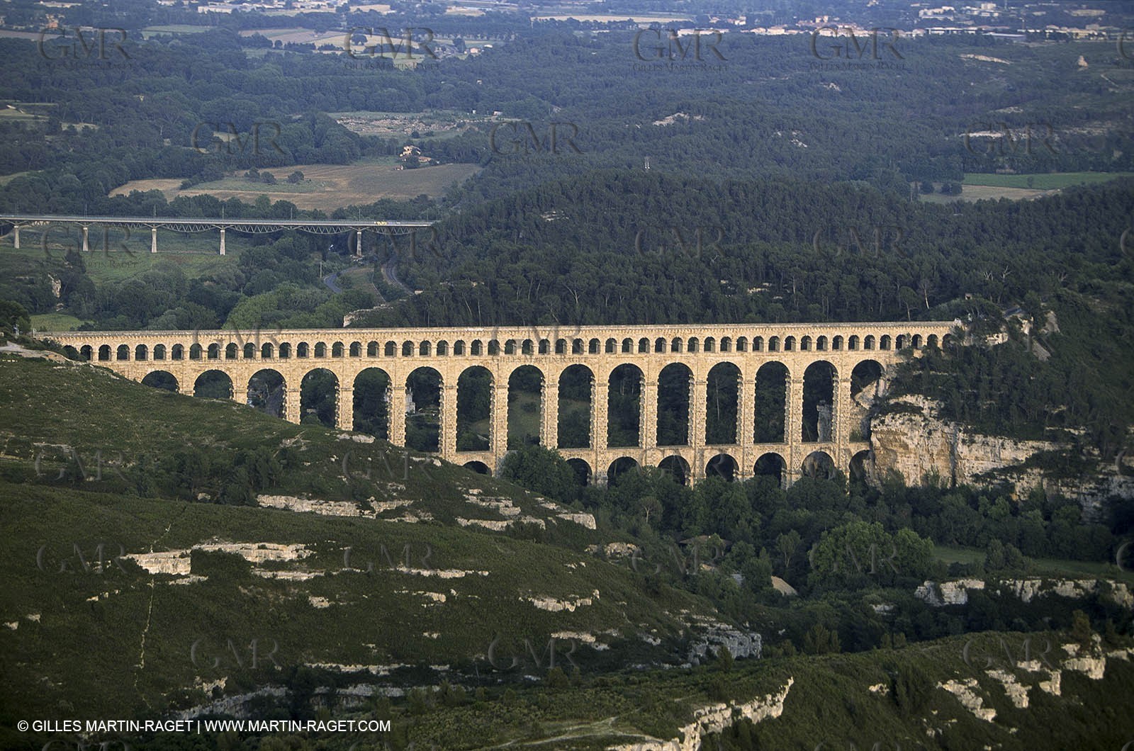 Aix en Provence area - Roquefavour bridge