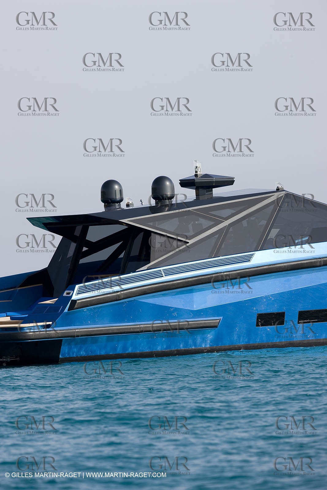 14 10 2008 - Cannes (FRA, 06) - SUper yachts - motoryachts - Wally yachts - Wallypower 64