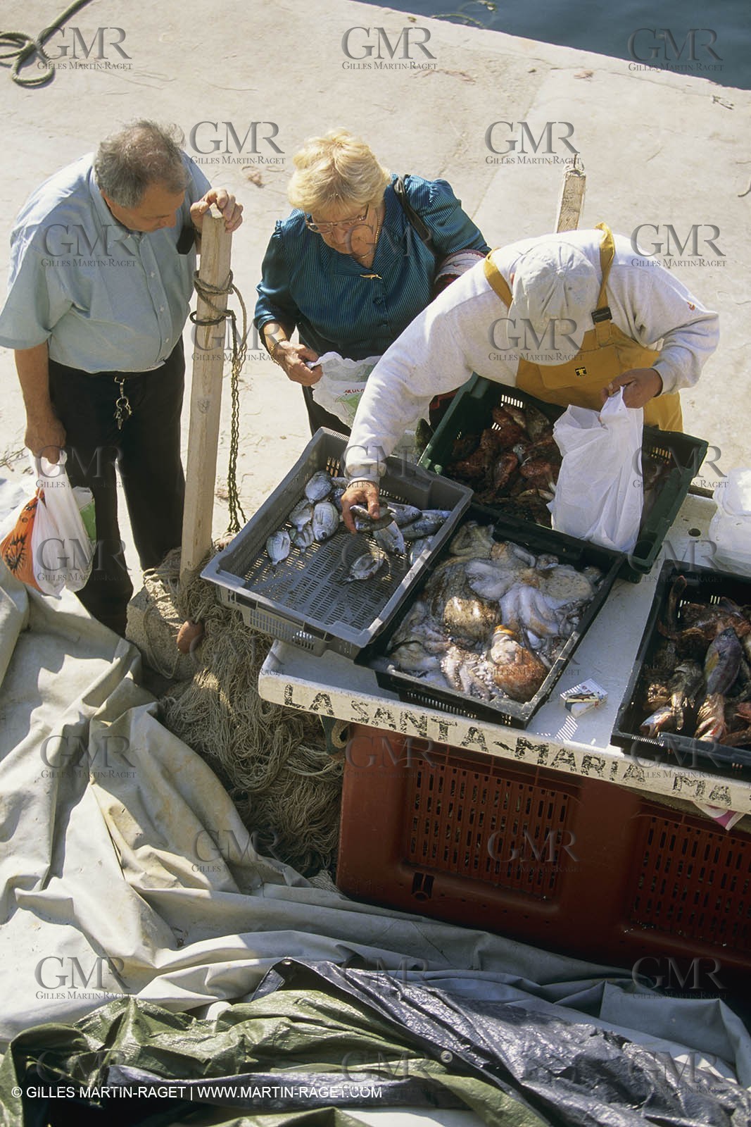 Pêche, barques, pointus, pêcheurs