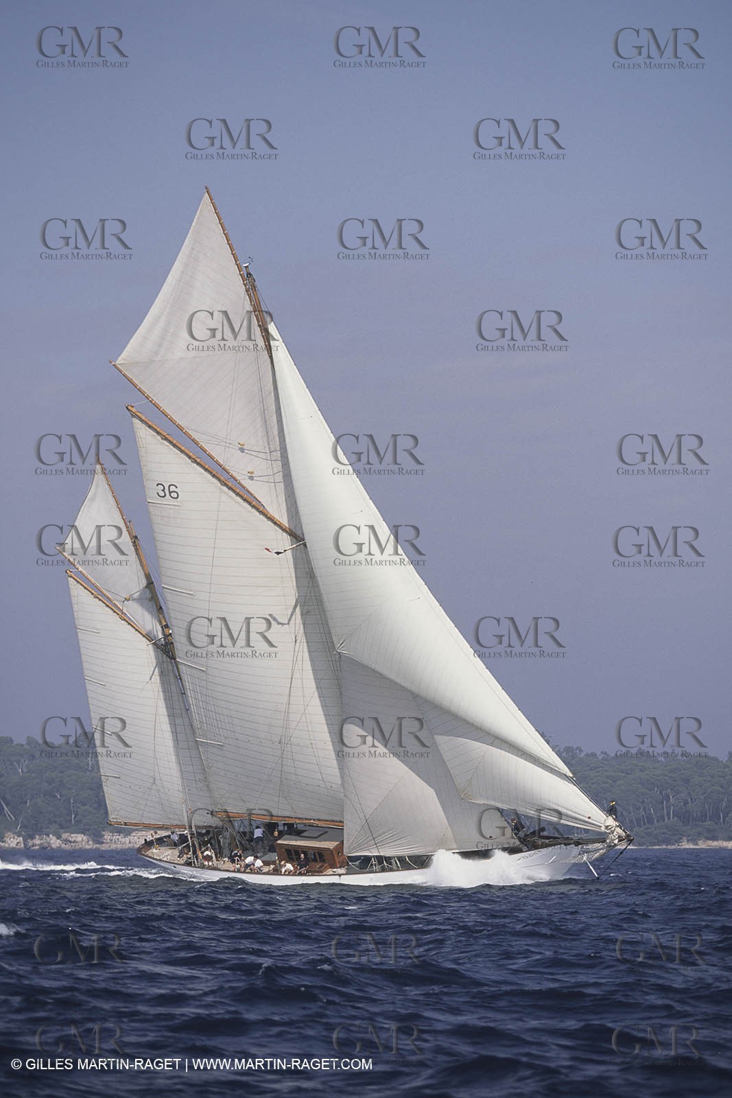 Classic Yachts, Thendara