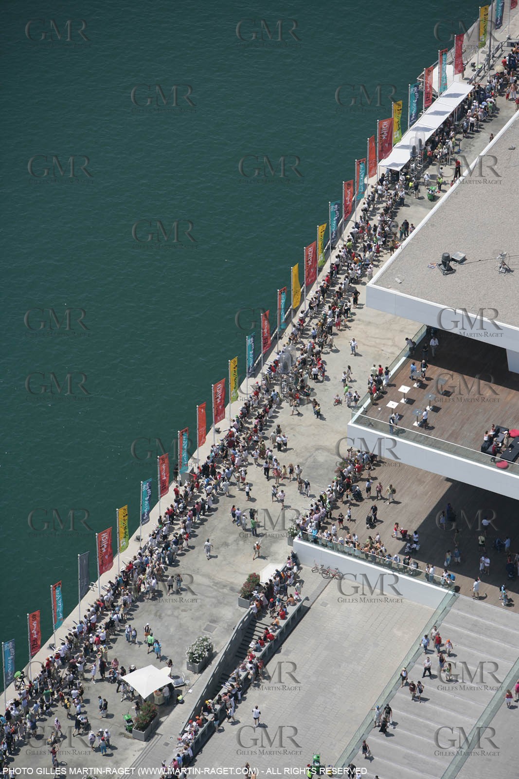 2' 06 2007-Valencia (Spain)- 32nd America's Cup - Final Match - Day 2