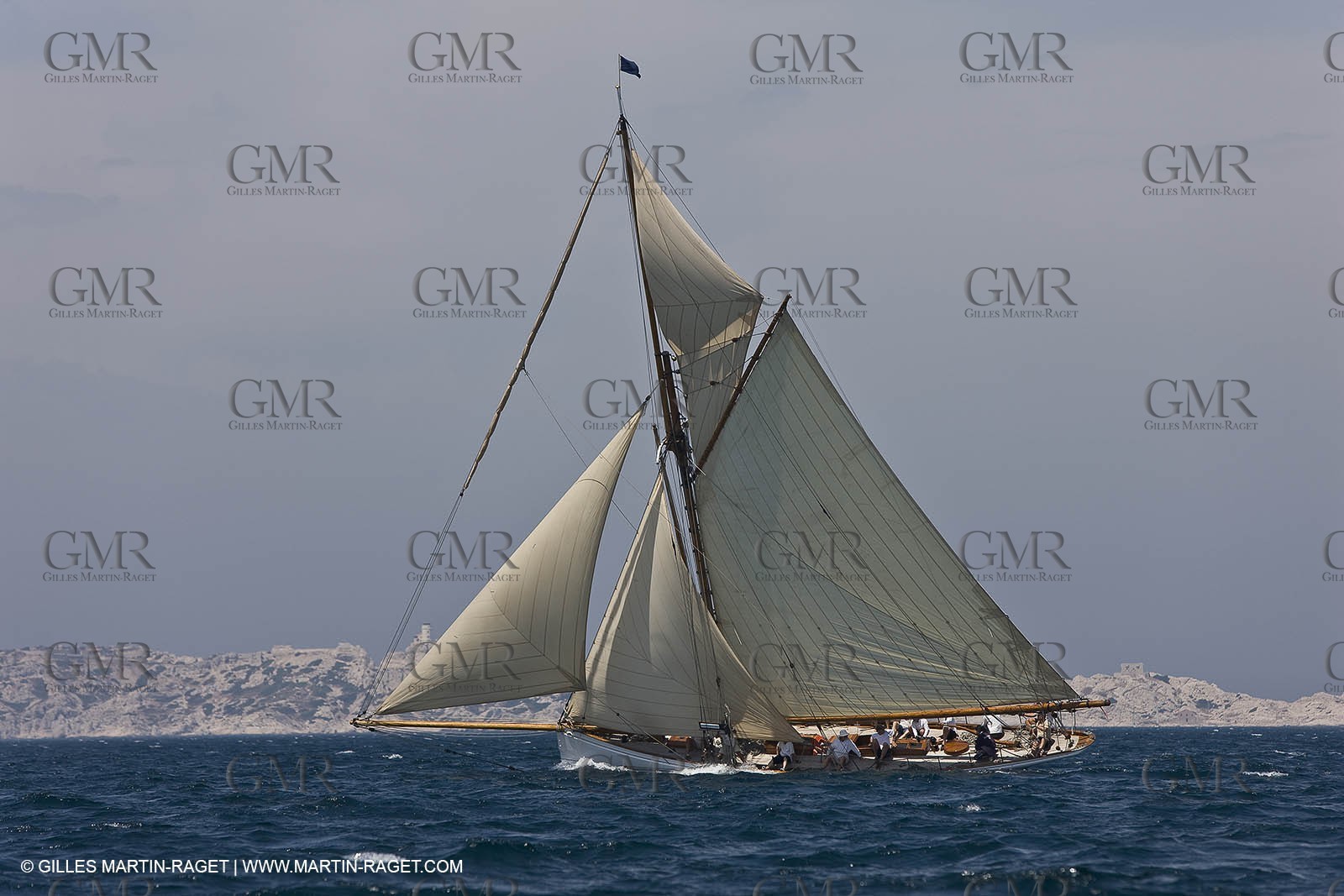 Sailing, Classic yachts, Voiles Vieux Port 2009, Marseille (FRA)