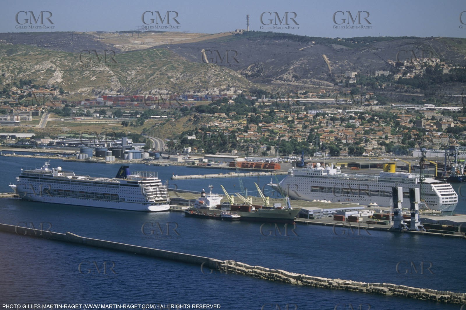 France, Provence, Marseille, Port de commerce, opérations portuaires, métiers de la mer
