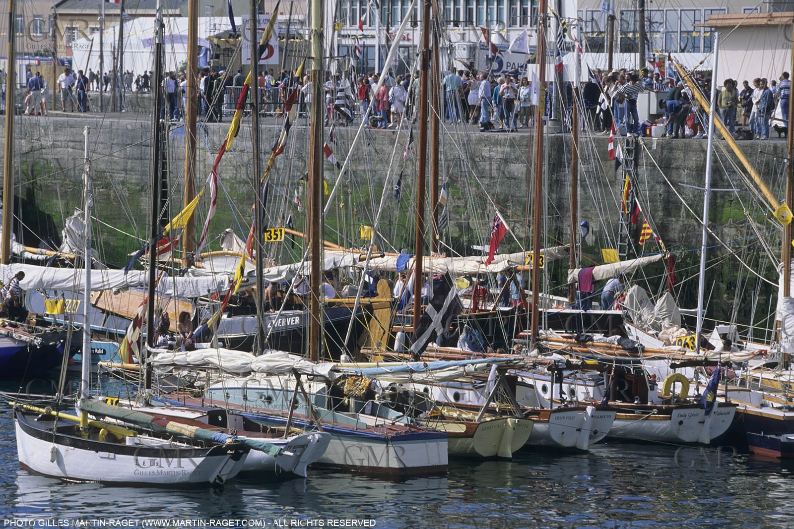 Sailing, shore and dock ambiances, Brest Old rigs gathering