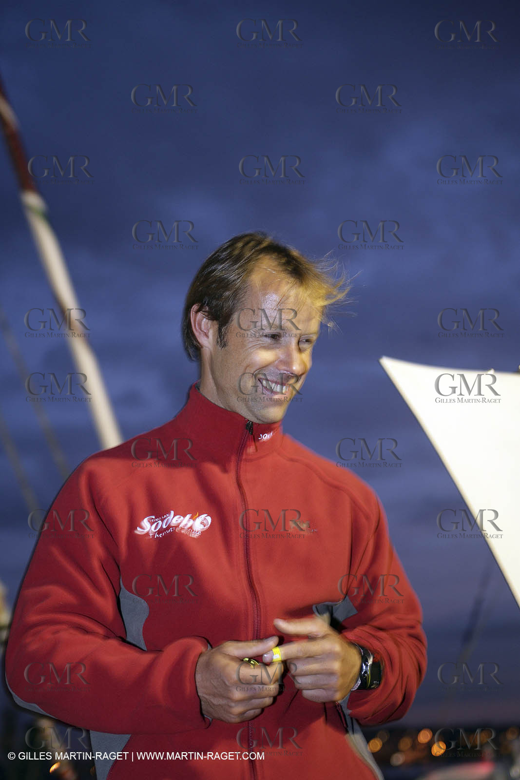 27 10 2006 - Saint Malo (FRA) - Route du Rhum 2006 - Thomas Coville - Sodeb'O - Lock passage