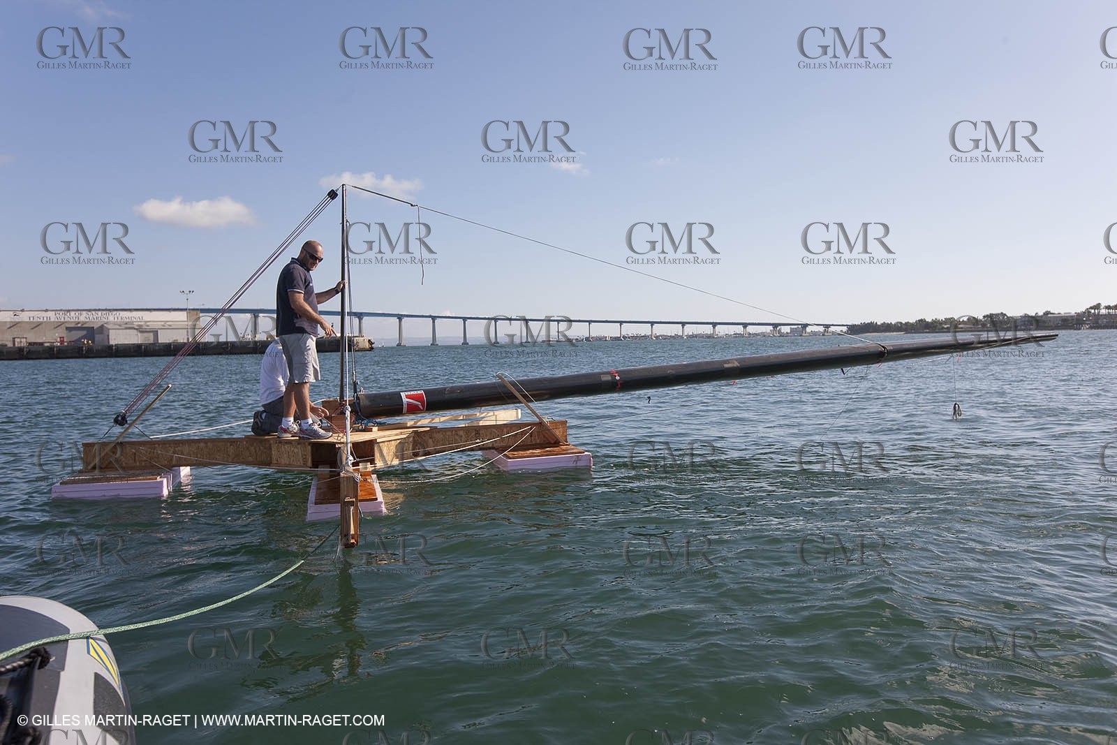 13 10 2009 - San Diego (USA, CA) - 33rd America's Cup - BMW ORACLE Racing - BOR 90 modifications